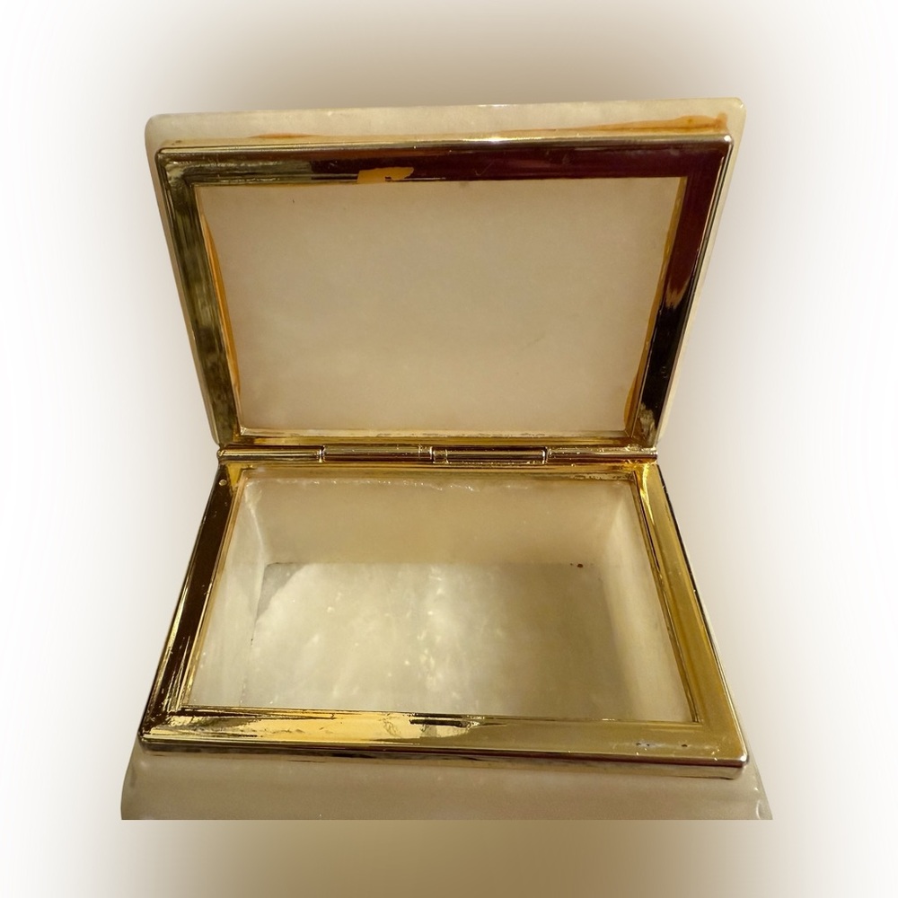 Vintage Alabaster Stone Jewelry Trinket Box with Floral Lid - Picture 5 of 14
